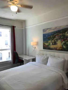 Blue Hotel